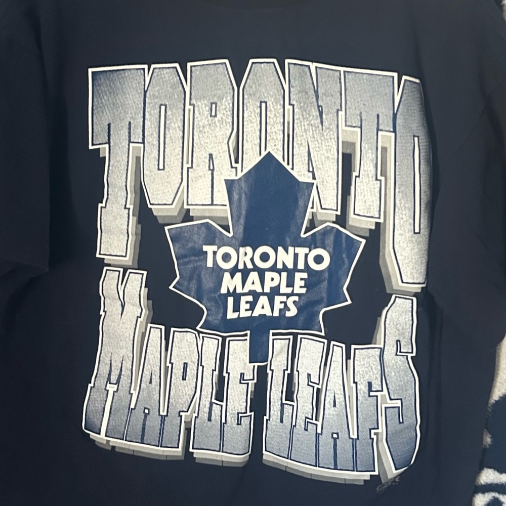 Vintage Toronto Maple Leafs Graphic T-Shirt Medium Single Stitch NHL Chalkline - Picture 2 of 6